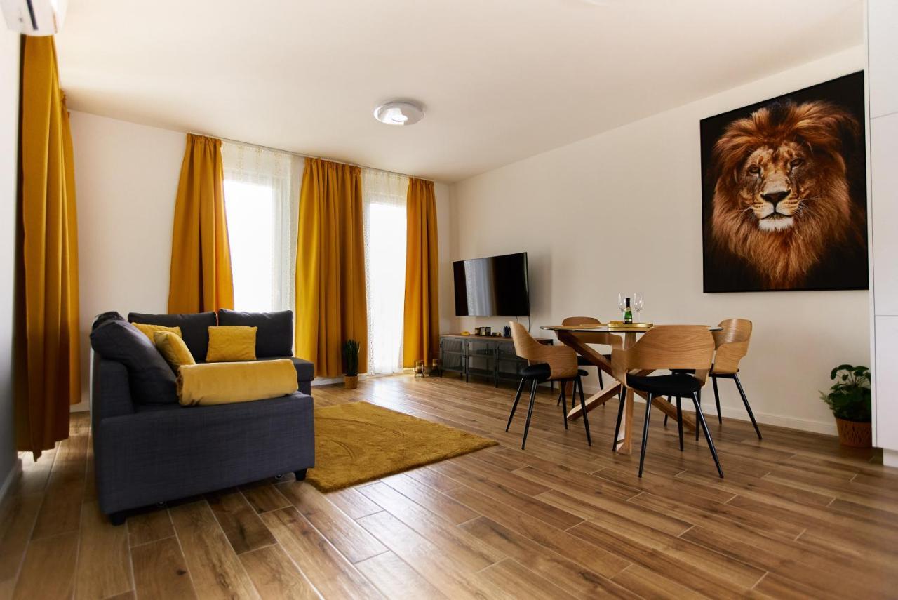 Starlight Bronze Szeged- Exclusive Daire Dış mekan fotoğraf